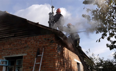 Через несправну проводку ледь не згорів будинок
