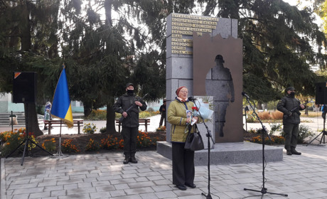 У Шостці відкрили меморіал загиблим захисникам України