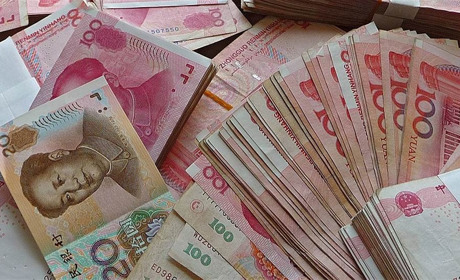 В чем хранить валюту в 2020 году