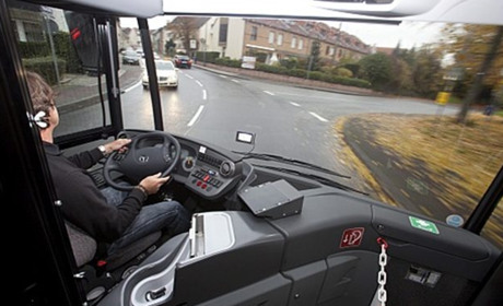 День автомобіліста: незвичні питання гадяцькому шоферу 