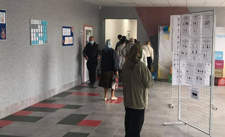 Выборы-2020: участки в Мелитополе и районе открылись вовремя, запомнятся очереди возле них 