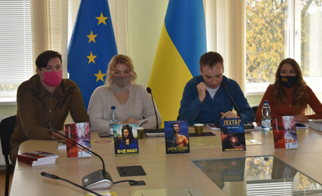 «Слово найсильніше, тому його бояться». У Переяславі презентували українсько-білоруську книгу «Межа»