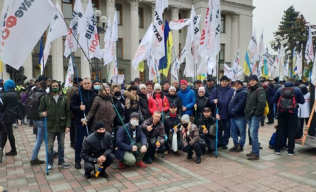 Шосткинці мітингують під Верховною Радою. Фото+відео