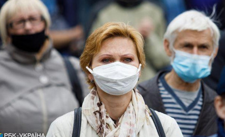 В Україні будуть штрафувати власників бізнесу за відсутність масок у клієнтів 