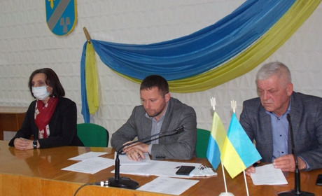 Райрада передала майно медзакладам і на прохання Віктора Гільтайчука звільнила його з посади голови
