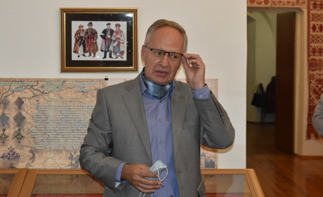 «Мою колекцію хотіли купити за сто тисяч доларів». Віктор Векленко двадцять років збирає хрести