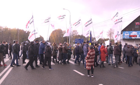 Шосткинські підприємці перекрили міжнародну трасу Київ-Москва