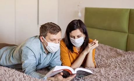 Чи можуть хворі на коронавірус виходити на вулицю? П'ять питань, що хвилюють сірогозців