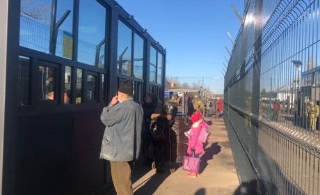 Усі КПВВ Луганщини розпочали роботу о 8:00