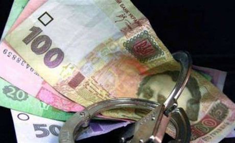 Кримінальна хроніка: батько вкрав у сина гроші 