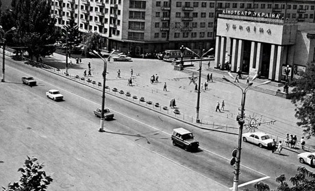 Як виглядала площа Свободи в Херсоні з 1908 року до наших днів? Ми зібрали старі фото
