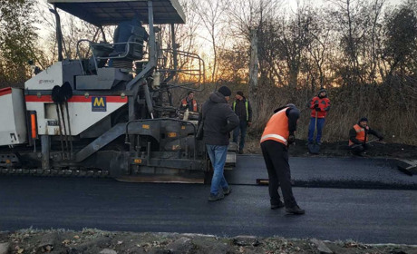В Попасной ремонтируют дороги: узнавали какие, и когда завершат работы