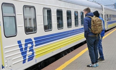 Через Херсон курсує новий поїзд Харків — Миколаїв