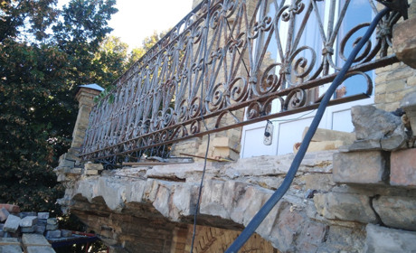 У Переяславі відновили балкони на двох історичних спорудах
