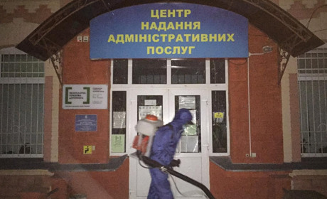 COVID-19: рятувальники продовжують проводити дезінфекцію вулиць міста