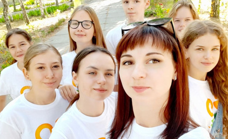 Стовп’язькі школярі спілкувалися з іранцем та кенійкою. Англомовний табір «GoCamp» провели онлайн