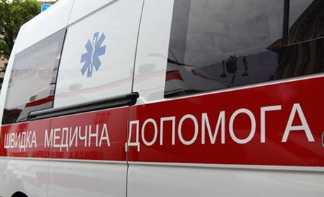 На одном из избирательных участков скорая забрала женщину с высокой температурой