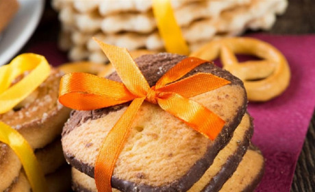Із згущеним молоком, горіхами, сиром, карамеллю: 9 смачних рецептів домашнього печива