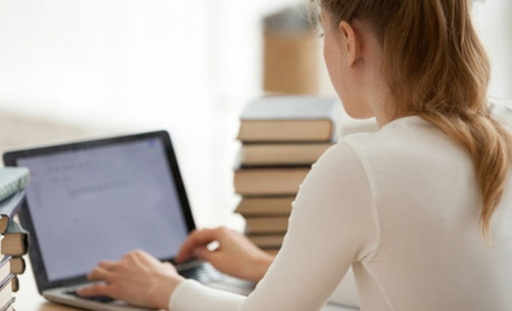 На Гадяччині школи отримають ноутбуки для покращення дистанційної роботи вчителів