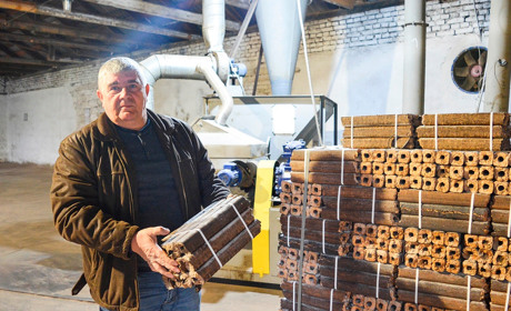 Краще, ніж дрова: підприємство на Гадяччині виготовляє високотехнологічні паливні брикети