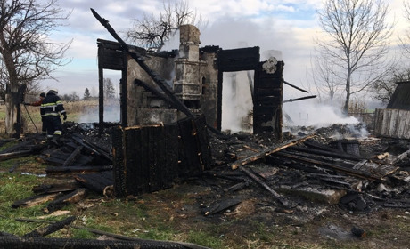 Жителі Новоград-Волинського району залишилися без хати: що сталося