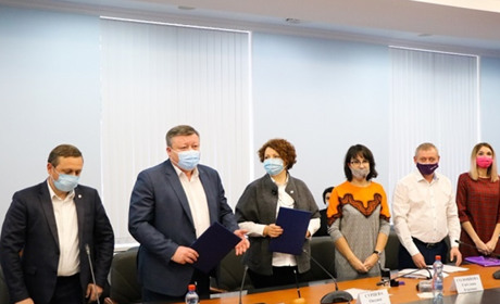 Троє маленьких пацієнтів зі СМА на Херсонщині безкоштовно отримають препарат для лікування