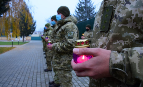 Пограничники Измаильского отряда почтили память жертв голодоморов