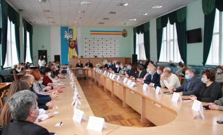 Інтереси вашого округу в міській раді представляють...Хто? Читайте