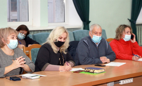 12 малих та 5 великих, а за ще один великий, клопотатимуть перед депутатами міськради
