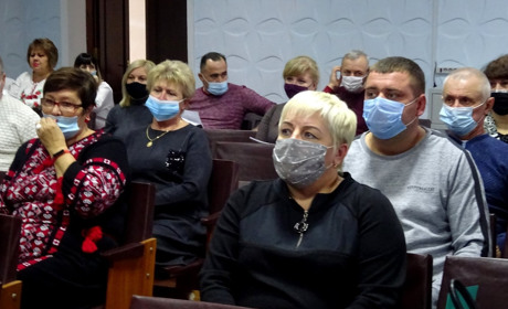 Друга сесія Нижньосірогозької селищної ради: кадрові заміни в складі депкорпусу і старостаті