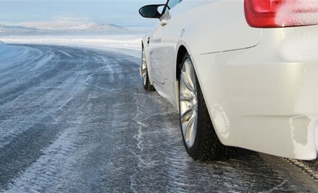 Важливі поради водіям в ожеледицю