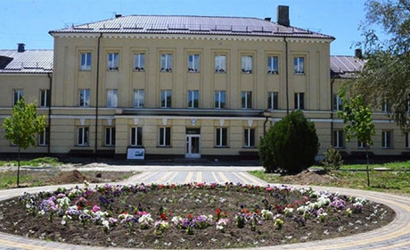 Скандалы года: закрытие детского санатория, объединение больниц и покупка частного дома