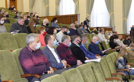 Зміни у бюджеті та компенсації перевізникам: перші рішення новообраних міських депутатів