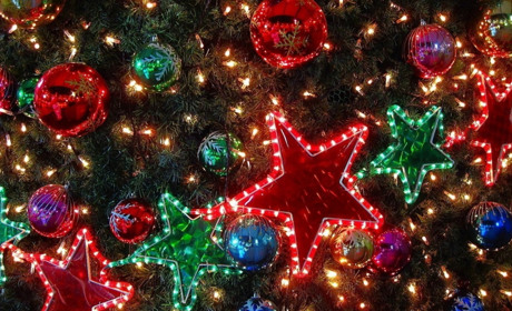 Безпечне свято: як правильно обрати гірлянду?