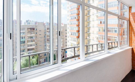 Застеклить балкон: материалы