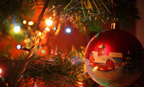 Чи безпечні китайські гірлянди? Думка електрика і рятівника