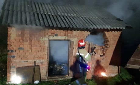 Вночі з 16 на 17 грудня сталося дві пожежі: в Шишківцях та Іваківцях