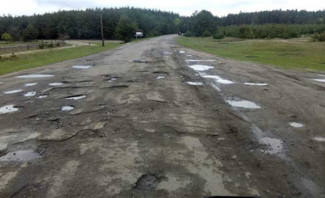 Дорогу до Білого озера між Варашем та Зарічним почнуть будувати наступного року?