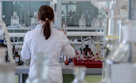 Через  новий штам коронавірусу в Україні змінять ПЛР-тести