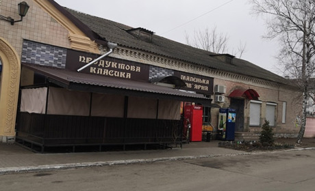Тераса по вулиці Шевченка перекриває тротуар. Її  демонтують