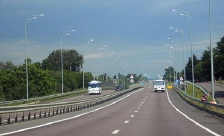 Платні дороги в Україні: уряд затвердив перелік трас і майбутні ціни