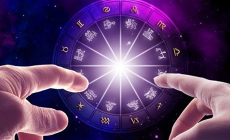 Майдан влітку, економічне процвітання, нові технології: що пророкують астрологи для України на 2021 