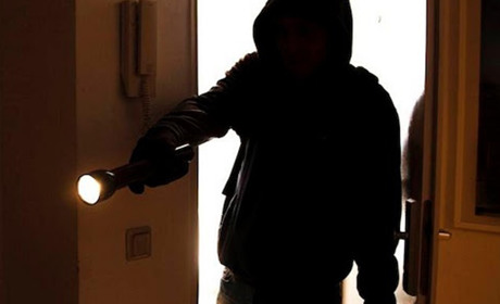 На 5 років і 6 місяців позбавлено волі за крадіжки у Лужанах і Кіцмані