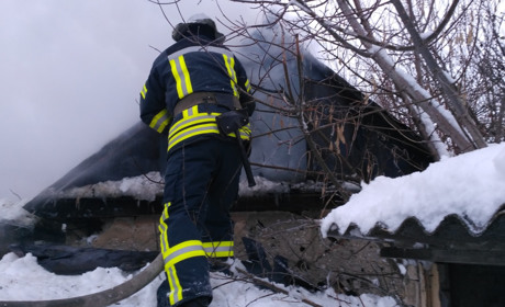 Троїцькі вогнеборці загасили пожежу на кварталі Новоселів