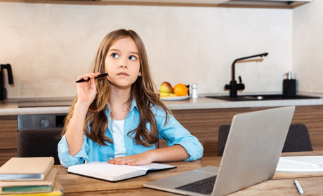 Тривалість навчального заняття під час дистанційного формату лишається незмінною – роз’яснення МОН