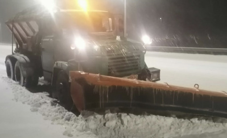 Снігопад на Полтавщині: на дорогах працює майже 100 одиниць техніки