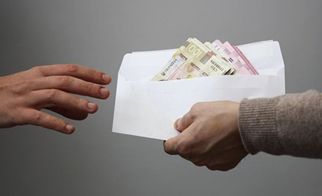 У Житомирі директора департаменту охорони здоров’я затримали на хабарі