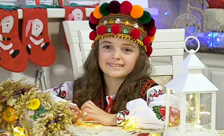 5-річна вокалістка з Калуша перемогла у конкурсі колядок та отримала сертифікат на 10 тисяч гривень