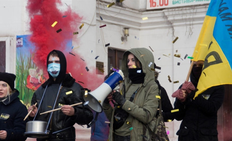 Як взаємодіяти активістам та поліції на мирних зібраннях: 11 порад з досвіду