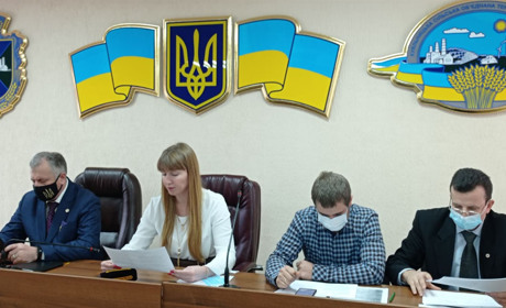  Голова Подільської районної ради Софія Ходюк та заступники відмовилися від премій і доплат 